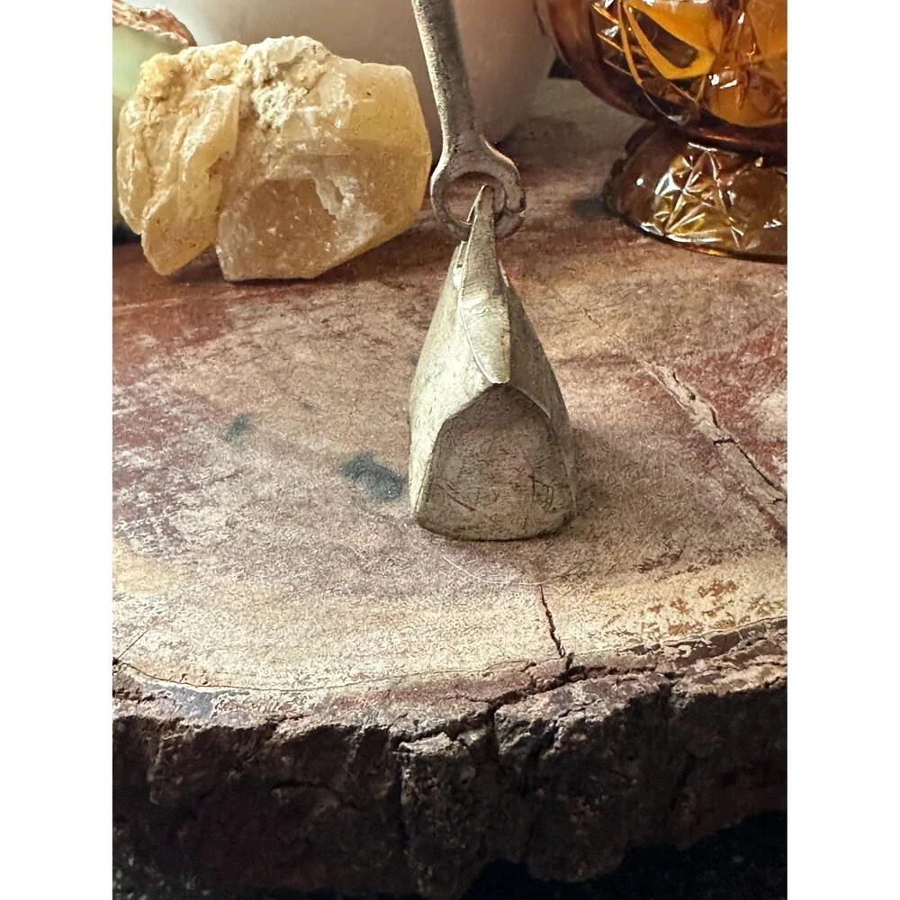 Vintage Star Candle Snuffer – Cast Metal Wick Extinguisher, Rustic Cottagecore D